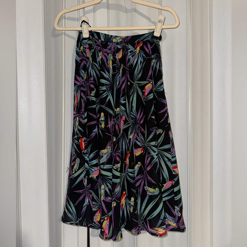 Bettie Page by Taylor Tropical Parrot Print Skirt